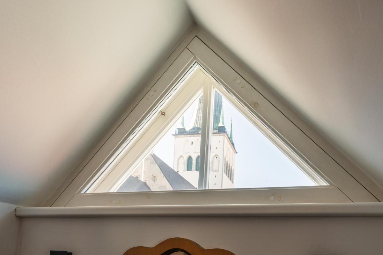 Old Town - Unique Tower Apartment Tallinn Buitenkant foto