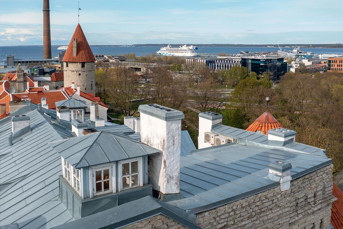 Old Town - Unique Tower Apartment Tallinn Buitenkant foto
